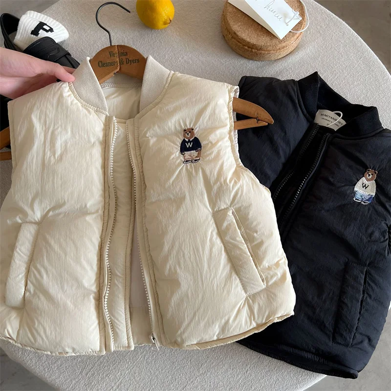 Winter Clothing Looks - Chłopięca i dziewczęca odzież wierzchnia haftowana