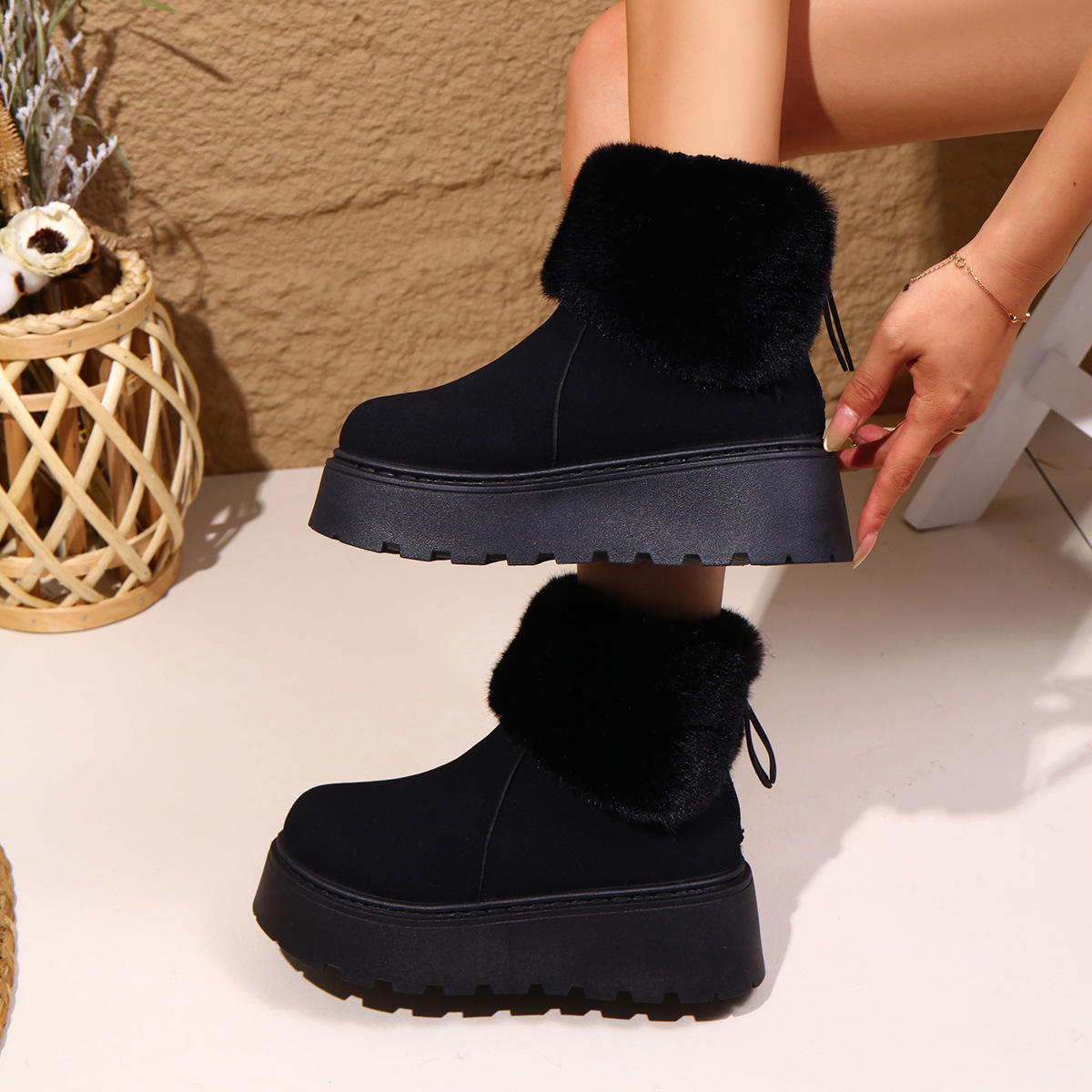Zimowe damskie botki na grubej – Snow Boot Fur Lined recenzja i cena