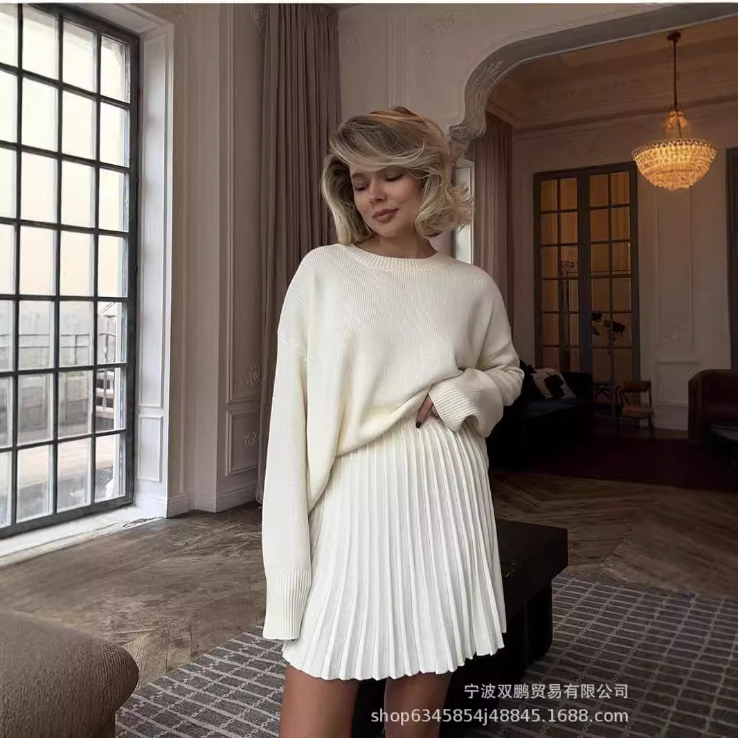 Jesienny sweter z dekoltem w j – Winter Clothing Gear recenzja i cena