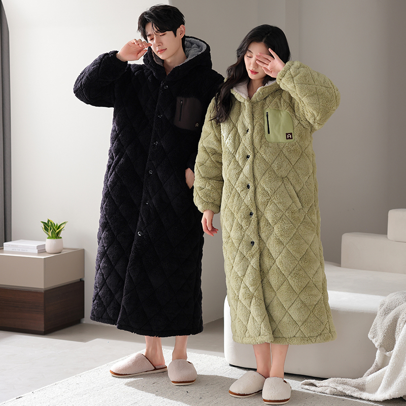 Zimowy komplet szlafroków dla  – Winter Clothing Layers recenzja i cena